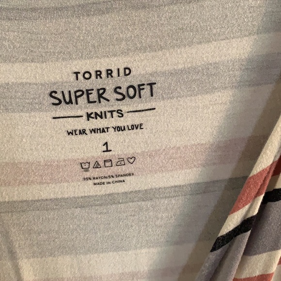 Stripe top - Picture 2 of 3